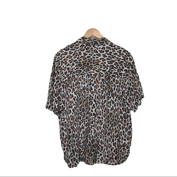 Elisabeth Liz Claiborne Button‎ Front Blouse Shirt Size 14P Leopard Print Flaw - Picture 2 of 9